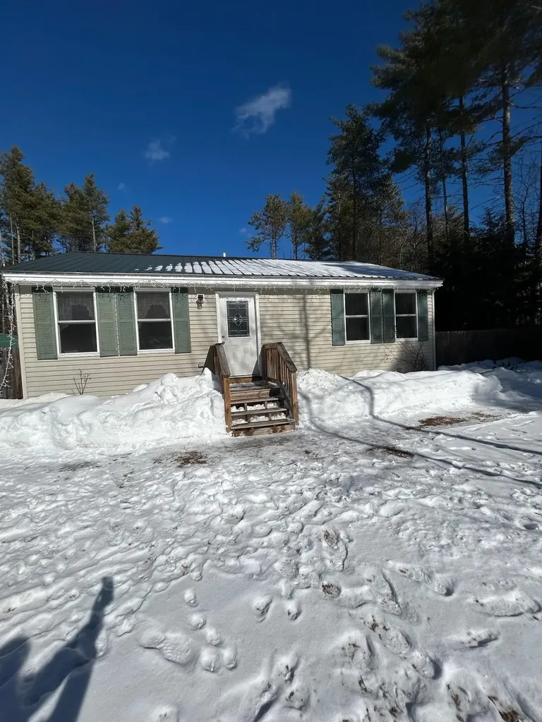 21 Leisure Drive Ossipee NH 03814