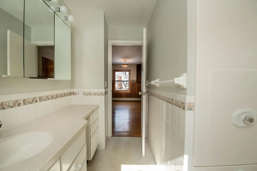 122 Marsett Road Shelburne VT 05482