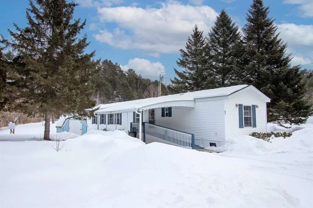 83 Bluebird Lane Lyndon VT 05851