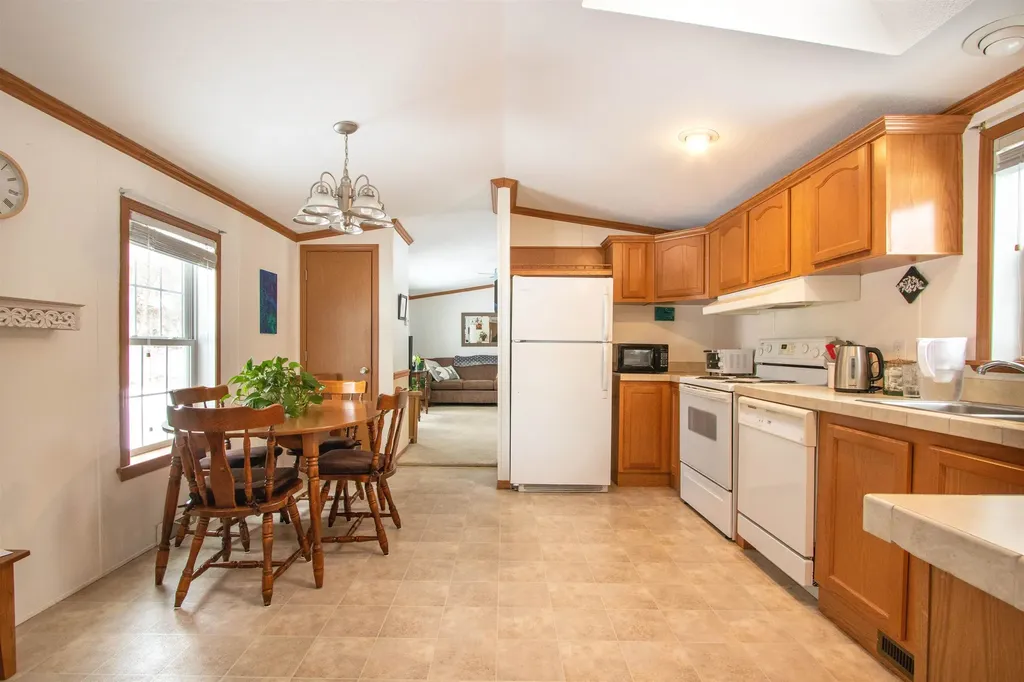 83 Bluebird Lane Lyndon VT 05851