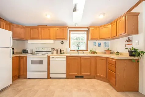 83 Bluebird Lane Lyndon VT 05851