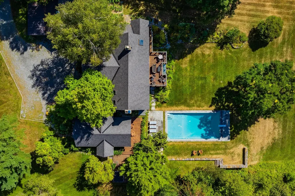 8 Parade Ground Road Hanover NH 03750