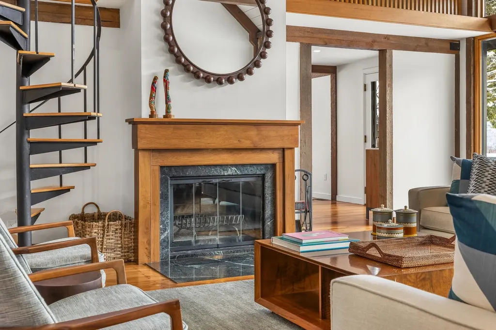 8 Parade Ground Road Hanover NH 03750