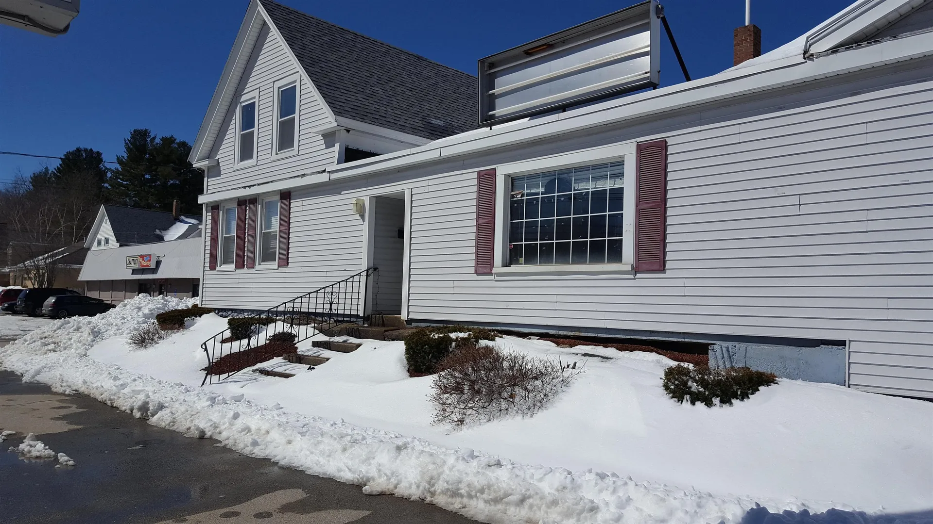 216 Central Street Hudson NH 03051