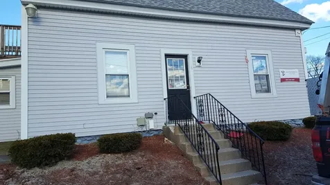 216 Central Street Hudson NH 03051