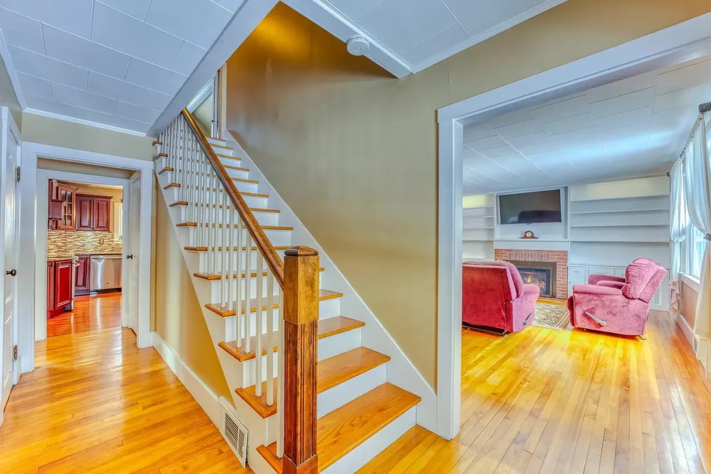 166 Bethlehem Road Littleton NH 03561