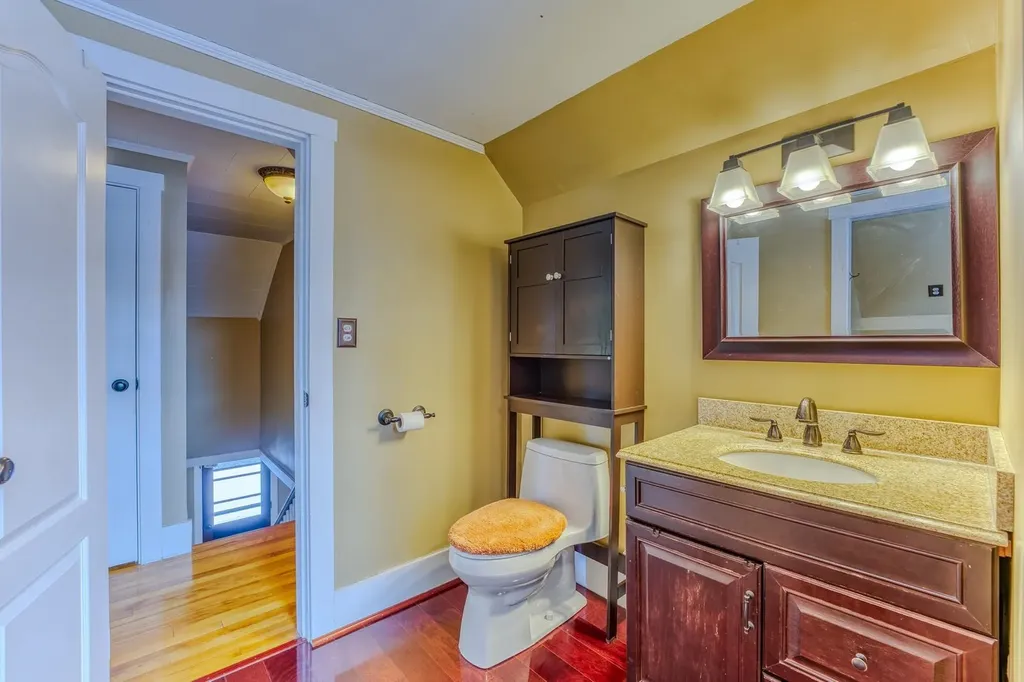 166 Bethlehem Road Littleton NH 03561