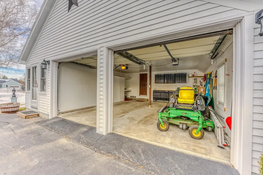 166 Bethlehem Road Littleton NH 03561