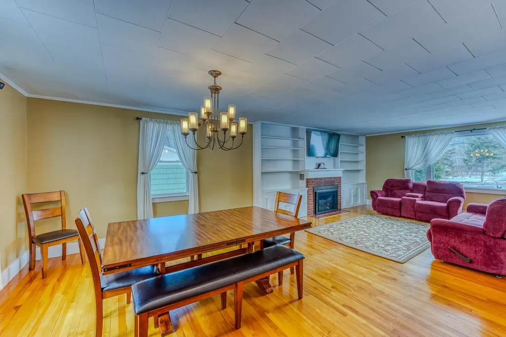 166 Bethlehem Road Littleton NH 03561