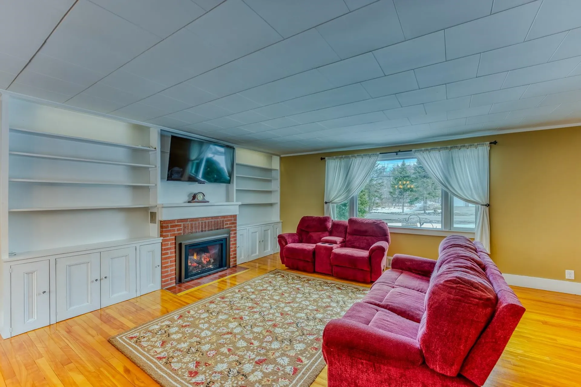 166 Bethlehem Road Littleton NH 03561