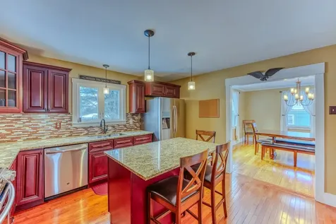 166 Bethlehem Road Littleton NH 03561