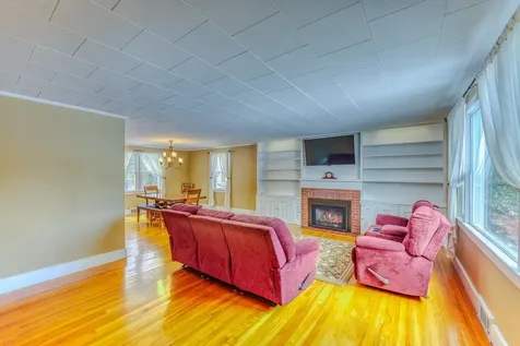 166 Bethlehem Road Littleton NH 03561