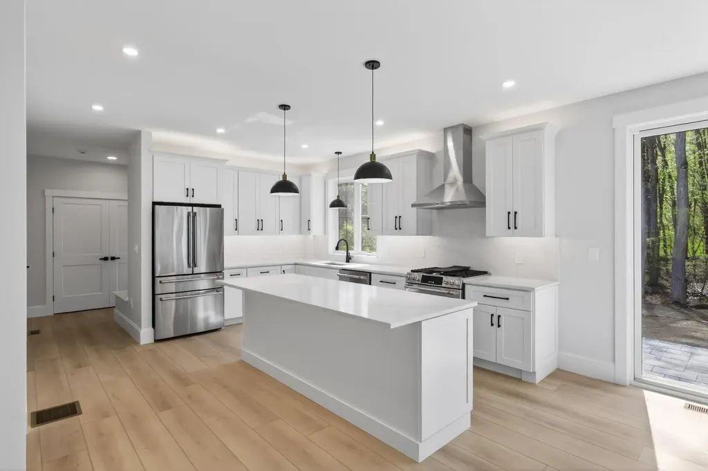 5 Highland Avenue Salem NH 03079