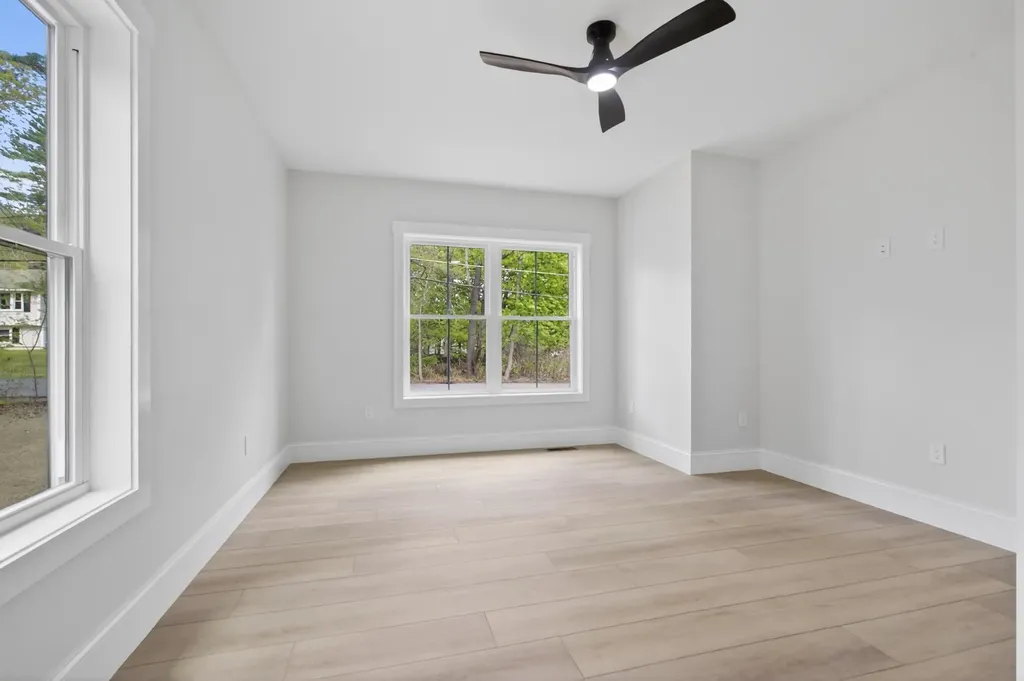 5 Highland Avenue Salem NH 03079