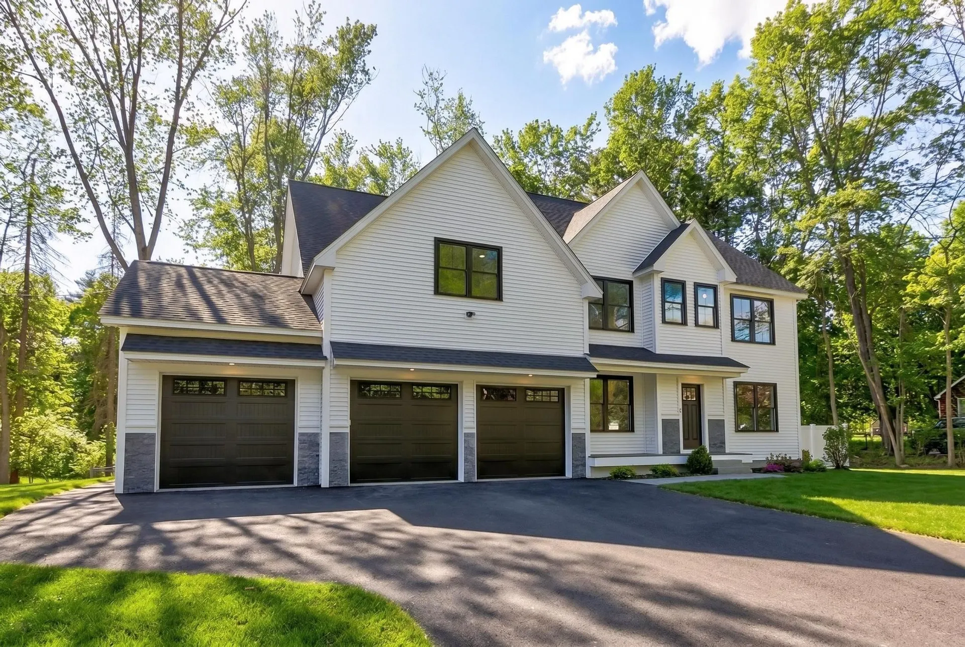 5 Highland Avenue Salem NH 03079