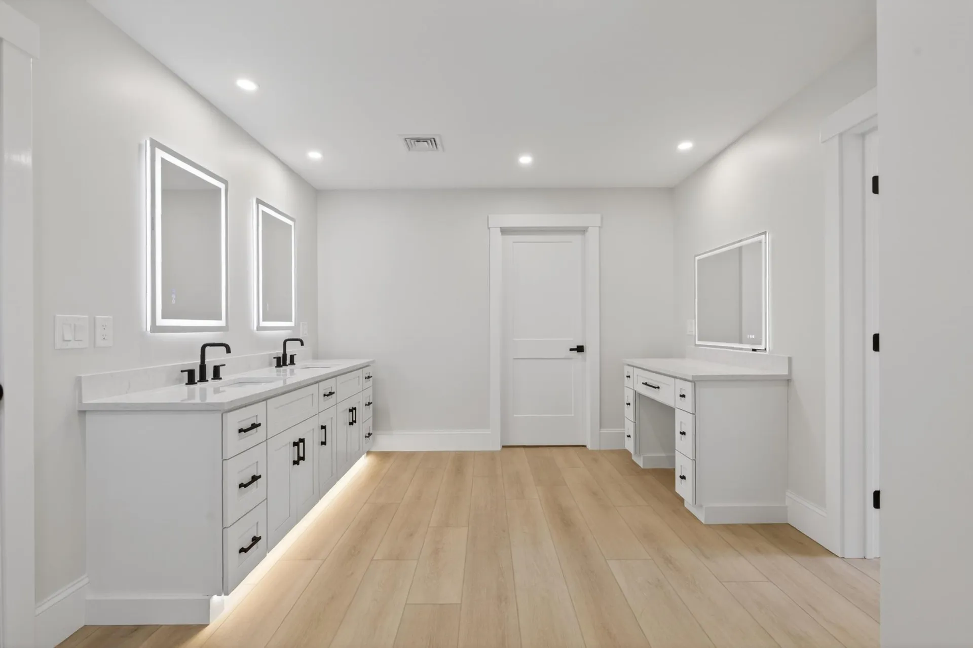 5 Highland Avenue Salem NH 03079
