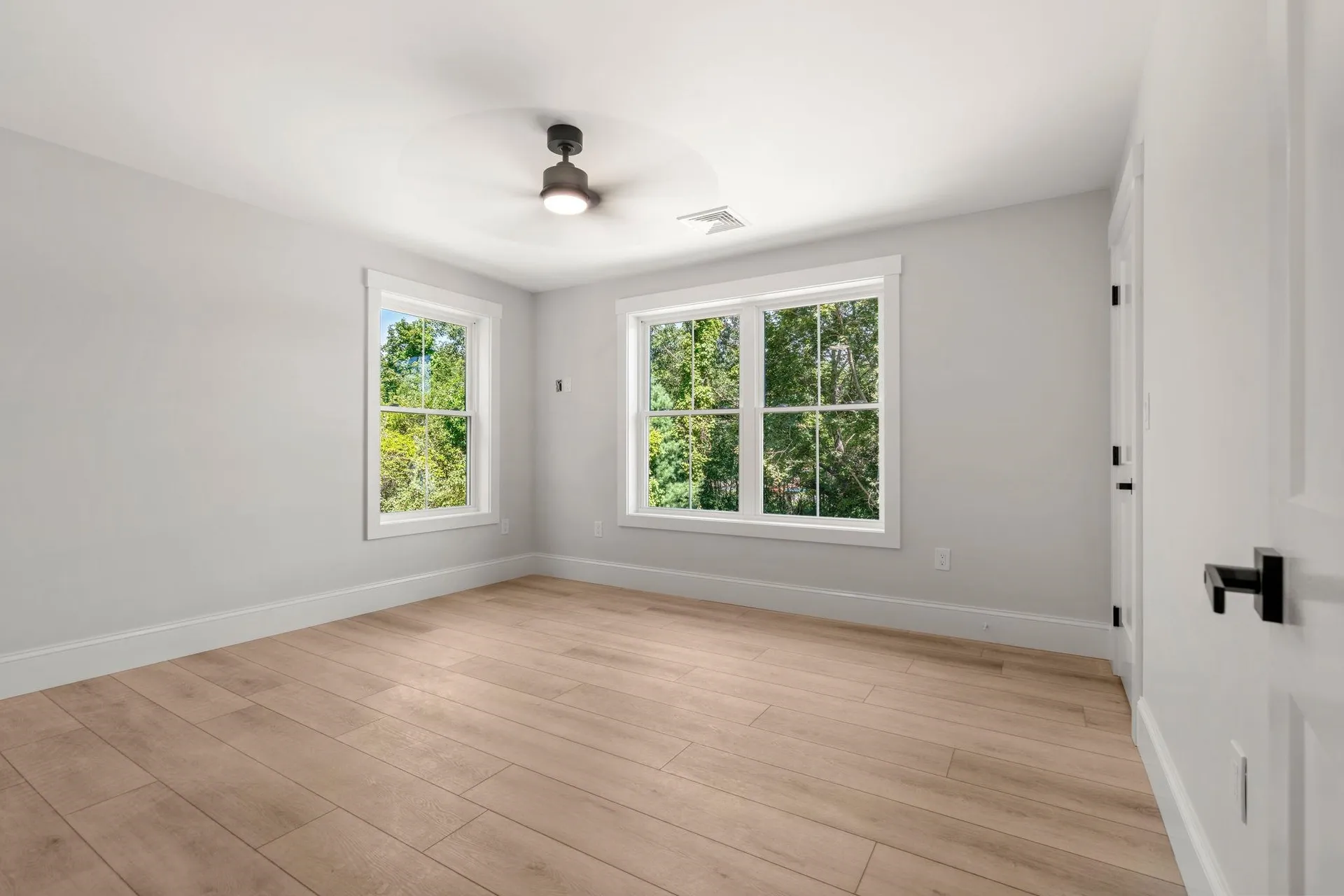 5 Highland Avenue Salem NH 03079