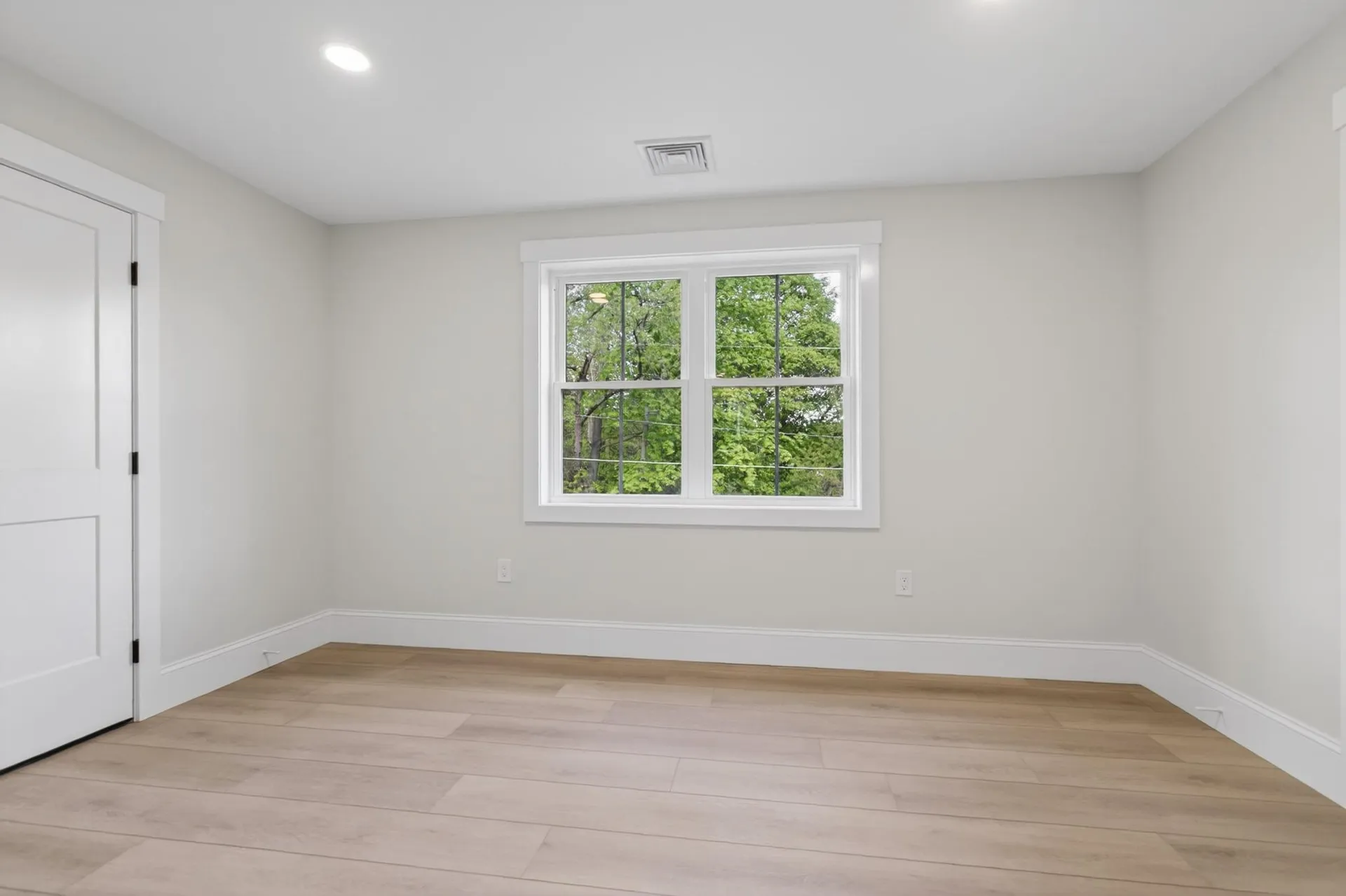 5 Highland Avenue Salem NH 03079