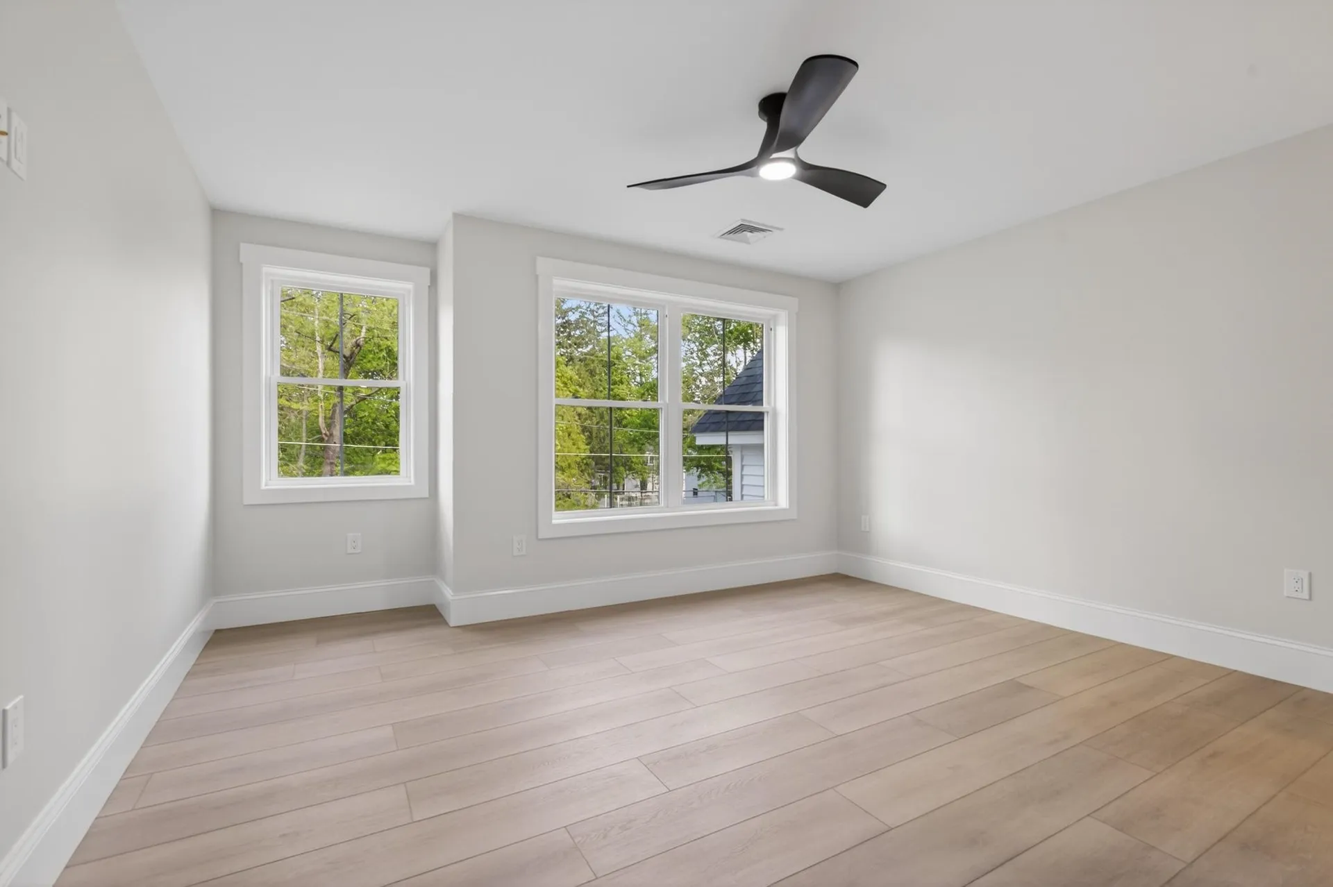5 Highland Avenue Salem NH 03079