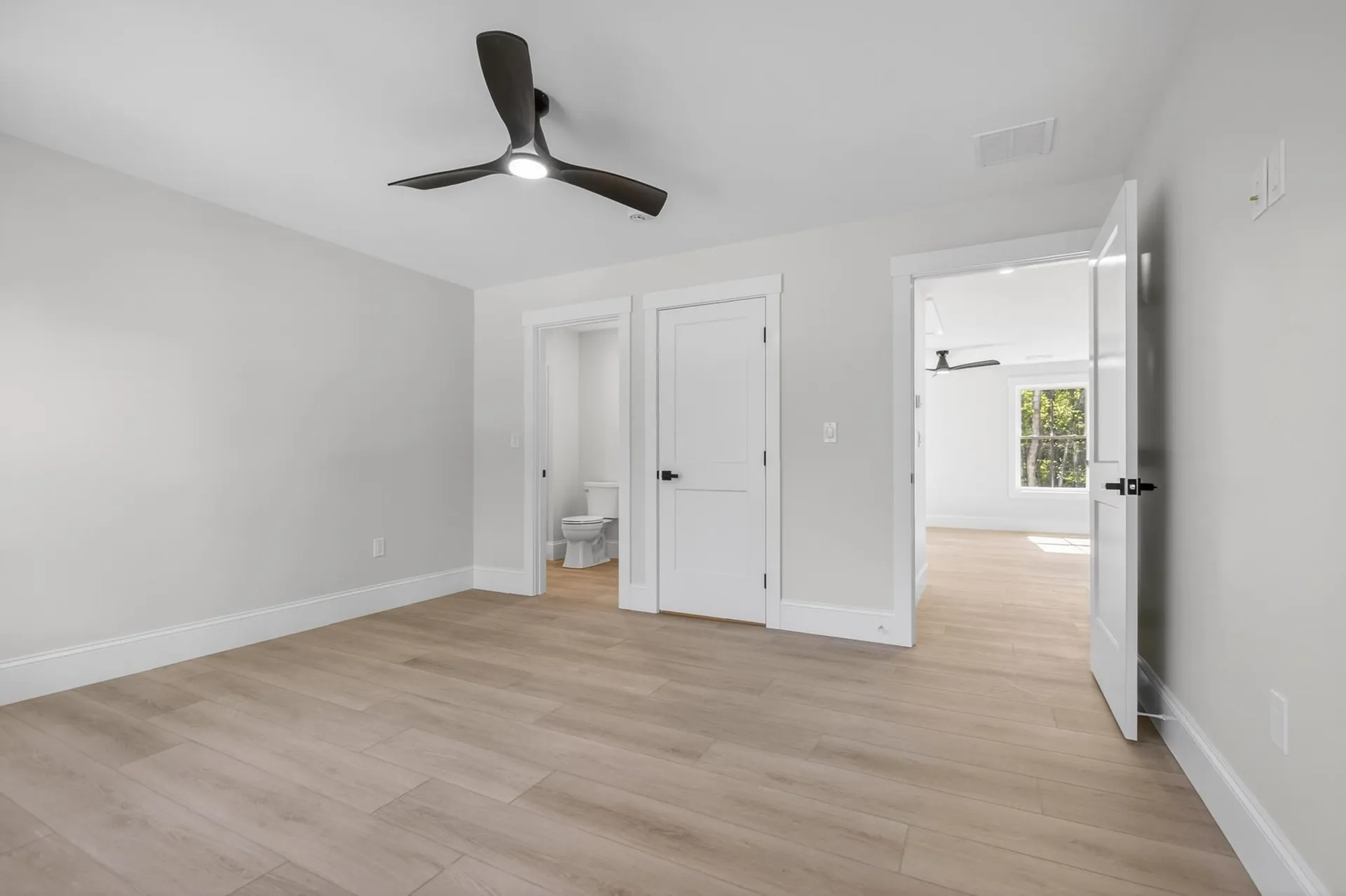 5 Highland Avenue Salem NH 03079