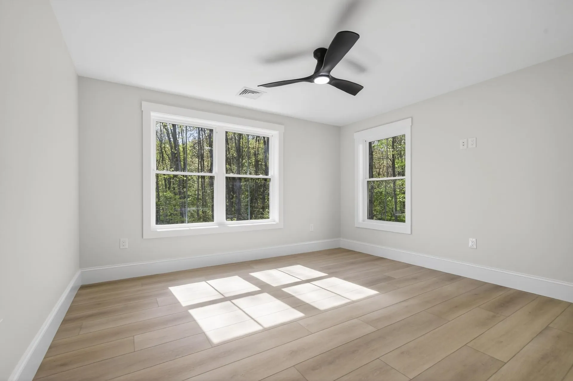 5 Highland Avenue Salem NH 03079
