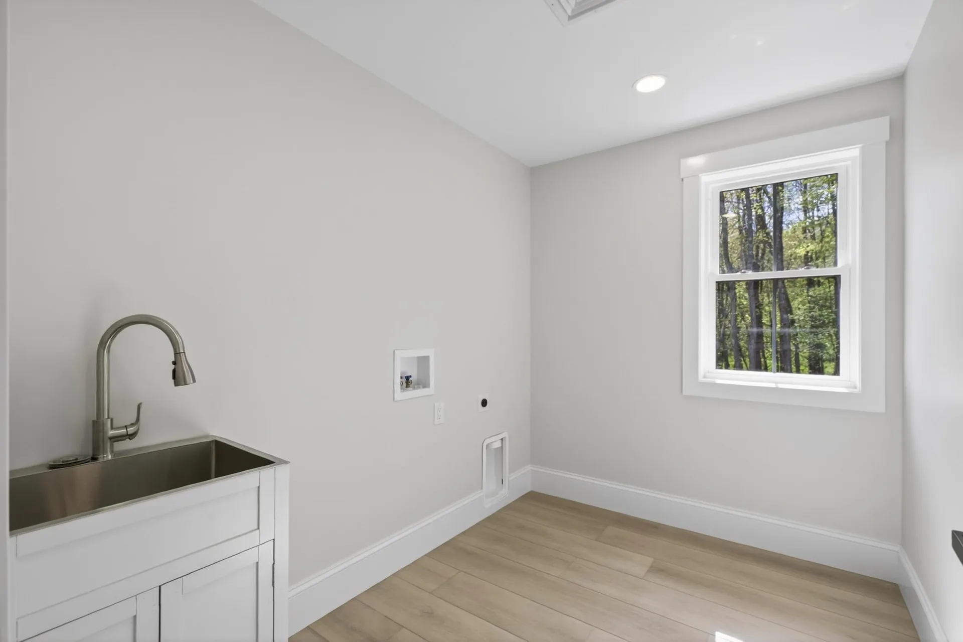 5 Highland Avenue Salem NH 03079