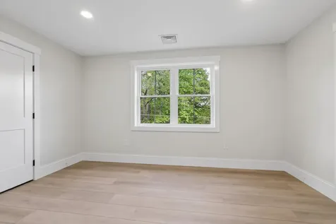 5 Highland Avenue Salem NH 03079