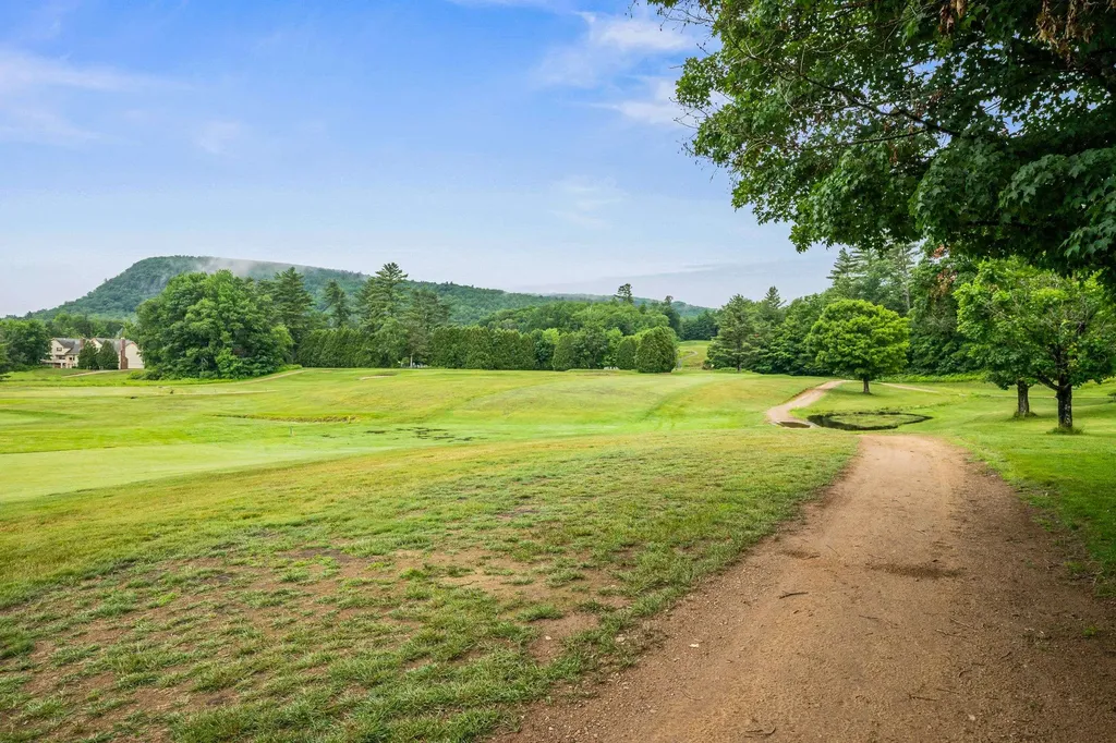 7A Hurlin Lane Jackson NH 03846