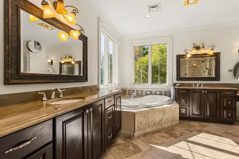 7 Fancy Hill Madbury NH 03823