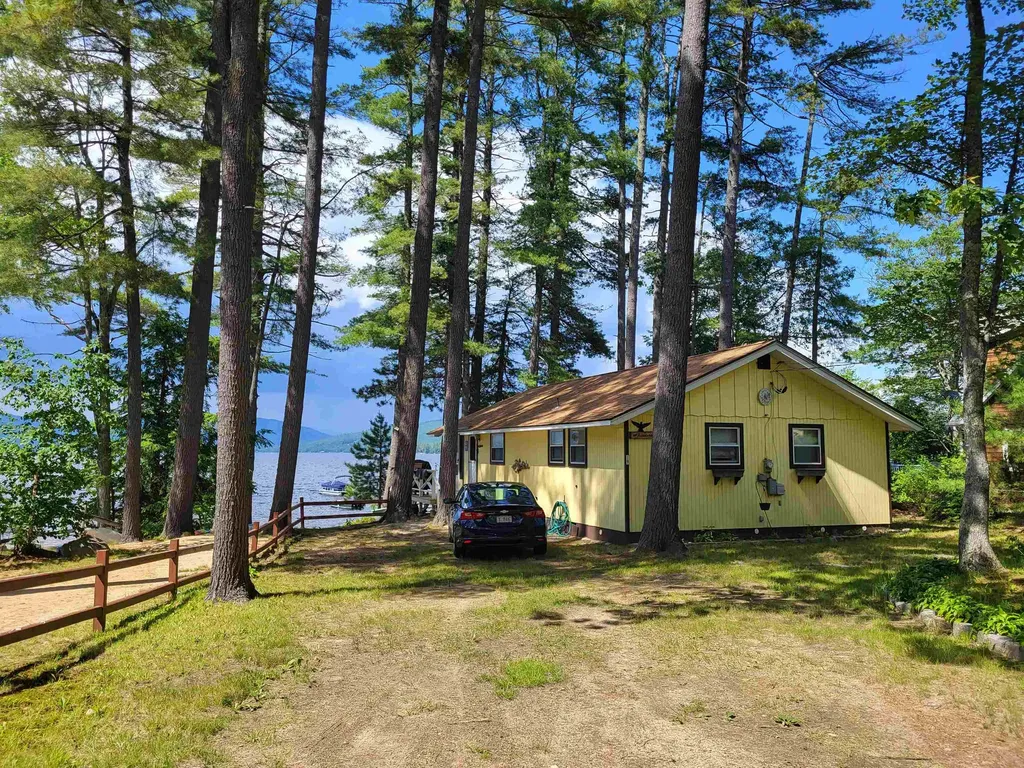 19 Arrowhead Point Road Bristol NH 03222