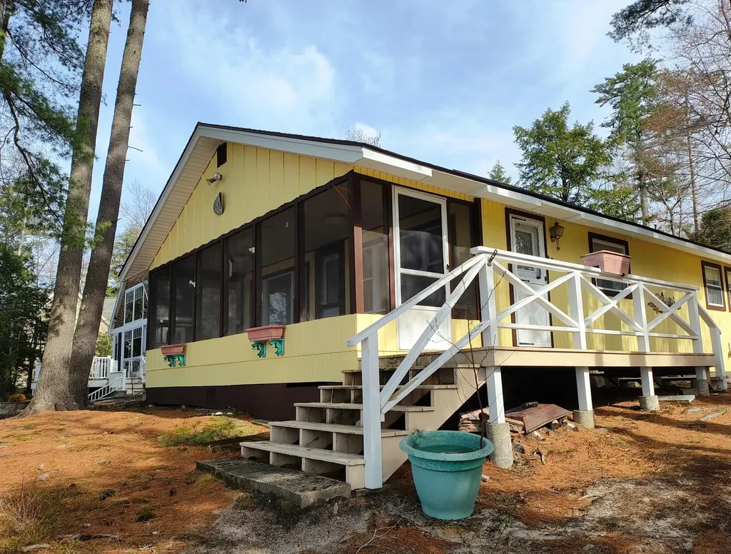 19 Arrowhead Point Road Bristol NH 03222