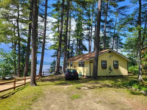 19 Arrowhead Point Road Bristol NH 03222