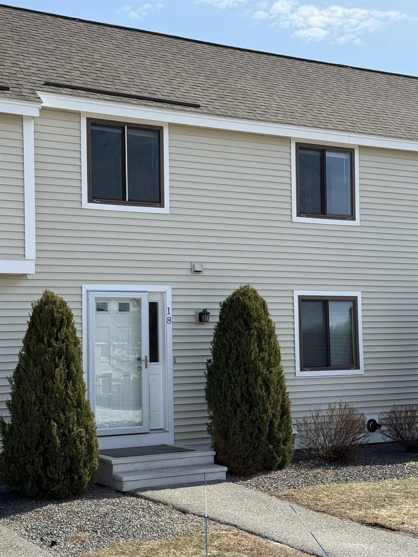 18 Pendleton Lane Londonderry NH 03053