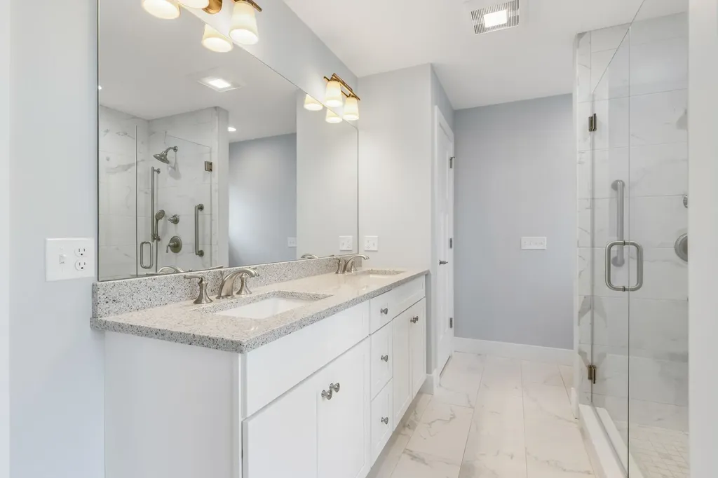 27 Mulberry Lane Epping NH 03042