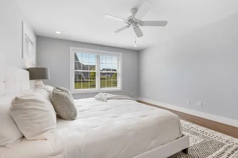 27 Mulberry Lane Epping NH 03042