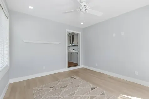 27 Mulberry Lane Epping NH 03042