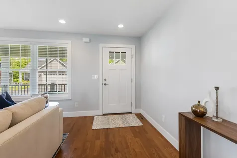 27 Mulberry Lane Epping NH 03042