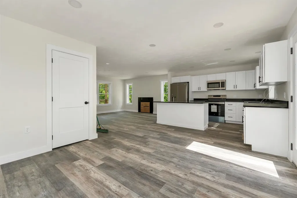 626 Province Road Gilmanton NH 03237
