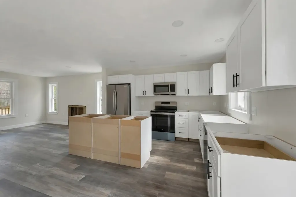 626 Province Road Gilmanton NH 03237