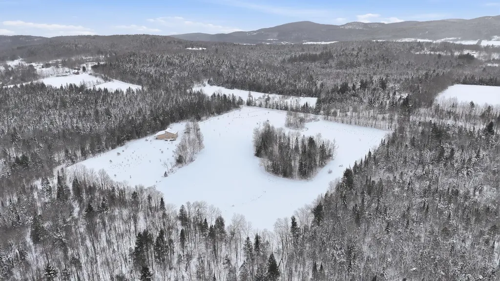 1090 Center Road Albany VT 05820