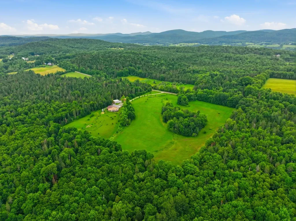 1090 Center Road Albany VT 05820