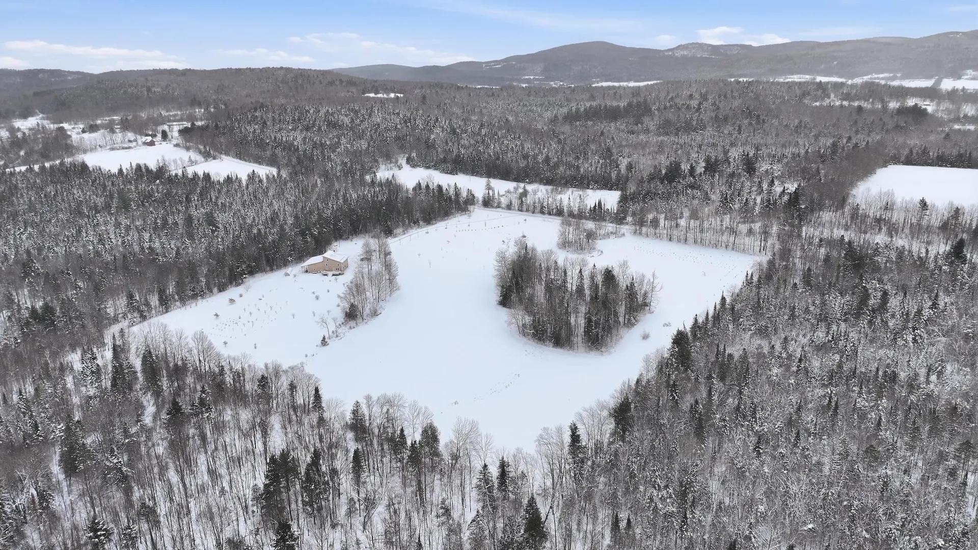 1090 Center Road Albany VT 05820