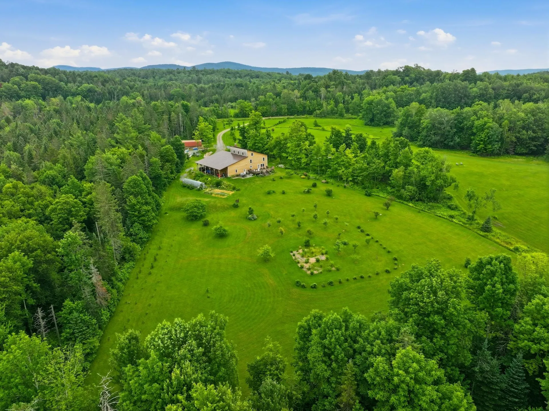 1090 Center Road Albany VT 05820