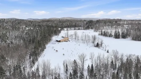 1090 Center Road Albany VT 05820