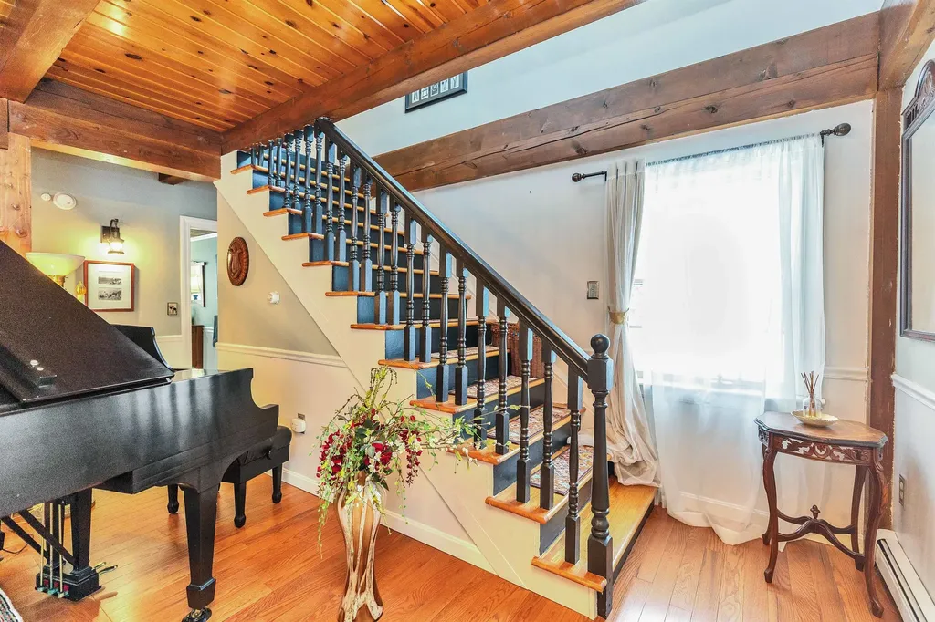 1481 Bennington Road Francestown NH 03043