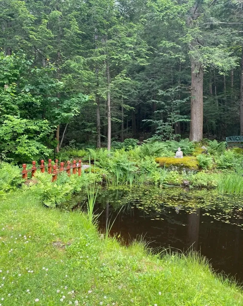 1481 Bennington Road Francestown NH 03043