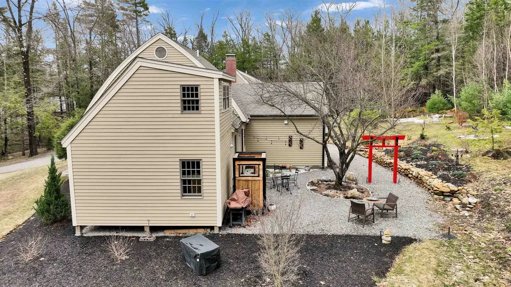 1481 Bennington Road Francestown NH 03043