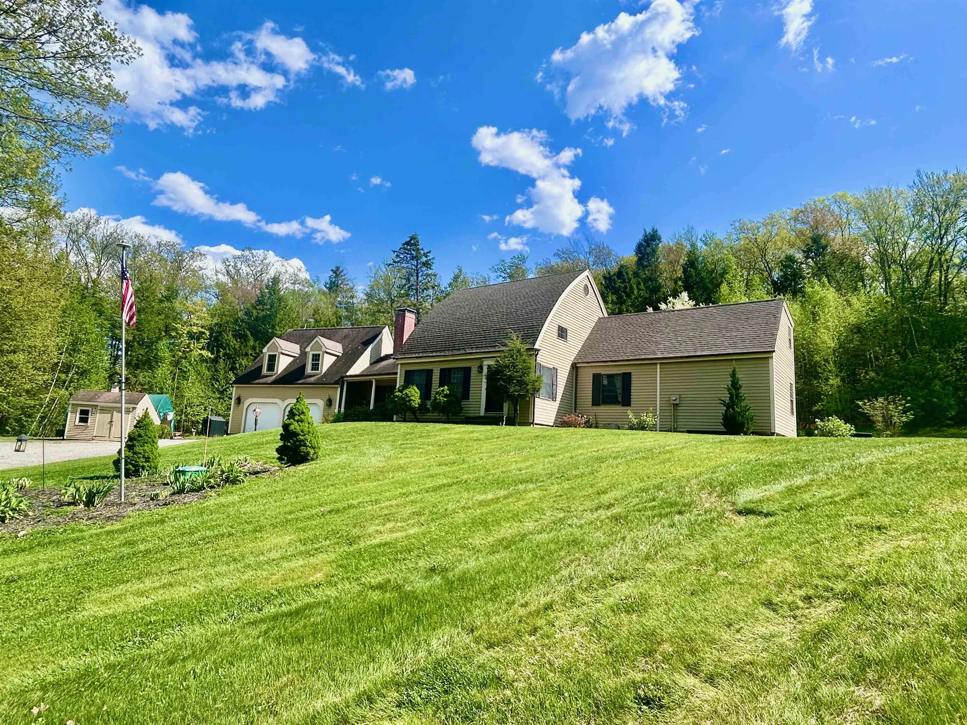 1481 Bennington Road Francestown NH 03043