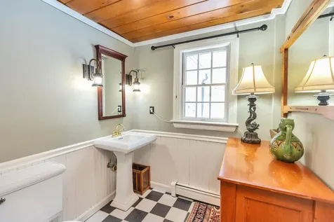 1481 Bennington Road Francestown NH 03043
