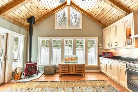 1481 Bennington Road Francestown NH 03043